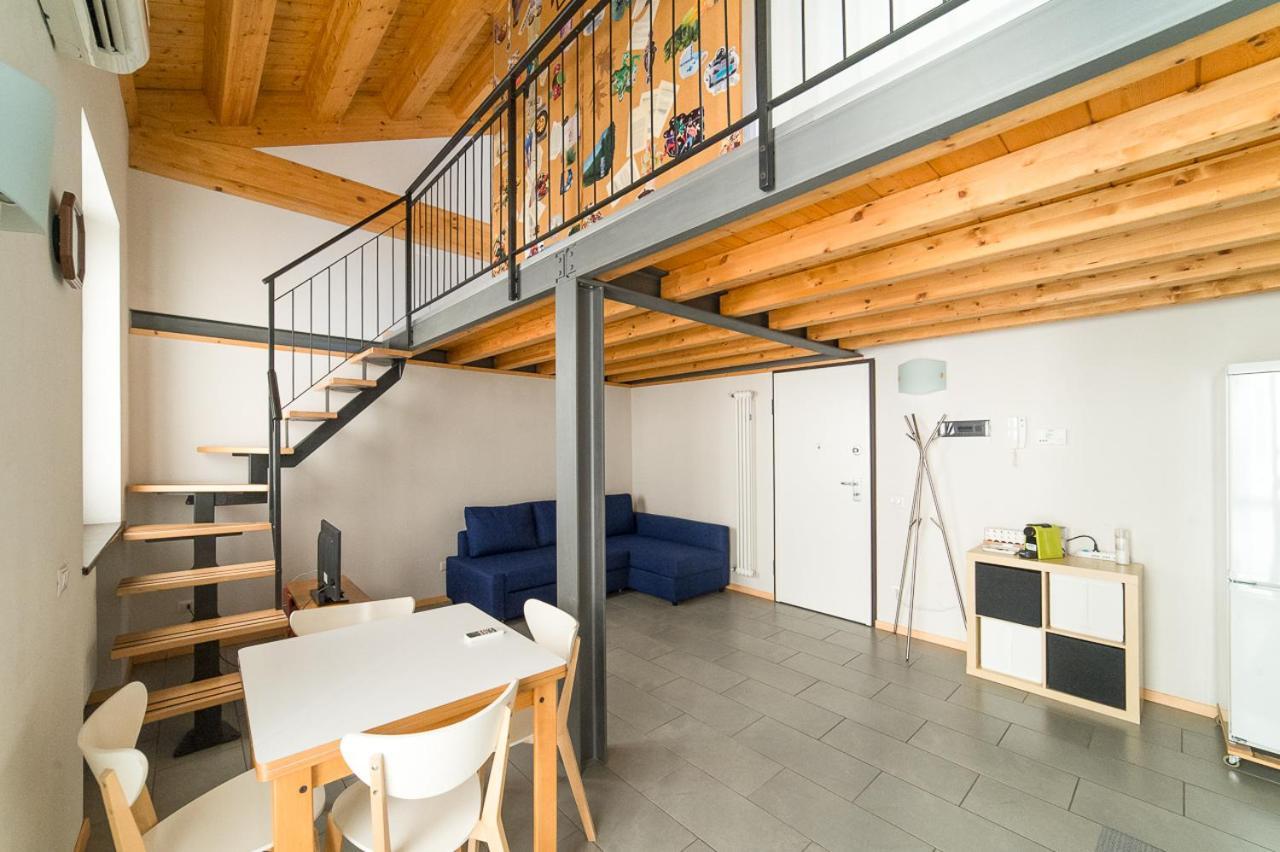 Hbhall Residenze Darsena ミラノ エクステリア 写真