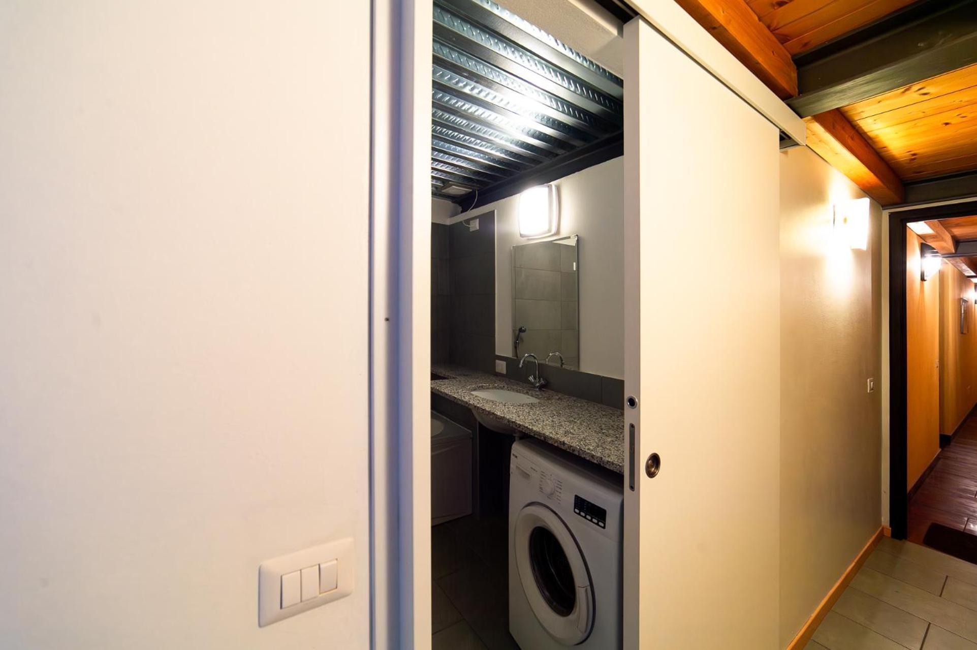Hbhall Residenze Darsena ミラノ エクステリア 写真